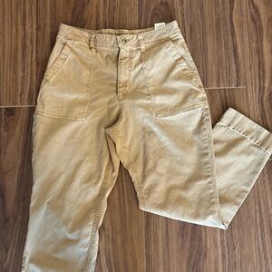 Old Navy Women's Tan Cargo Pants